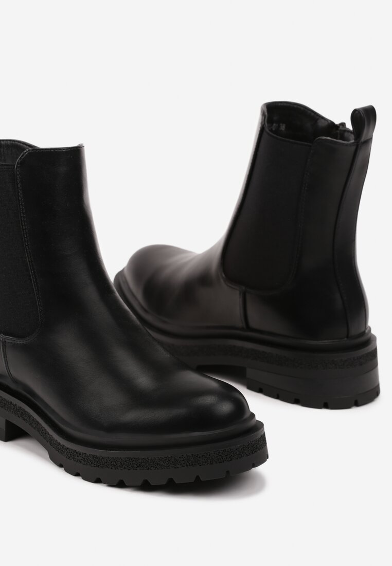 Botine Negre