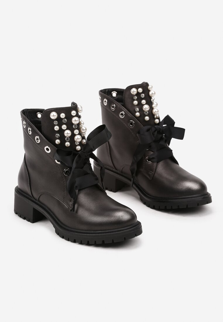 Botine Argintii