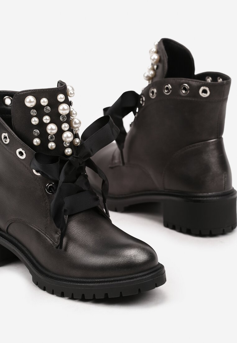 Botine Argintii
