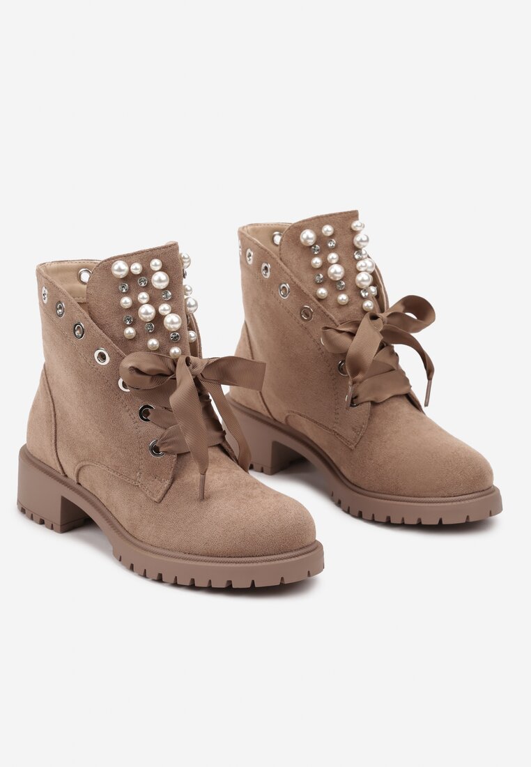 Botine Bej