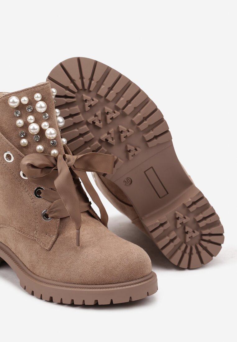 Botine Bej