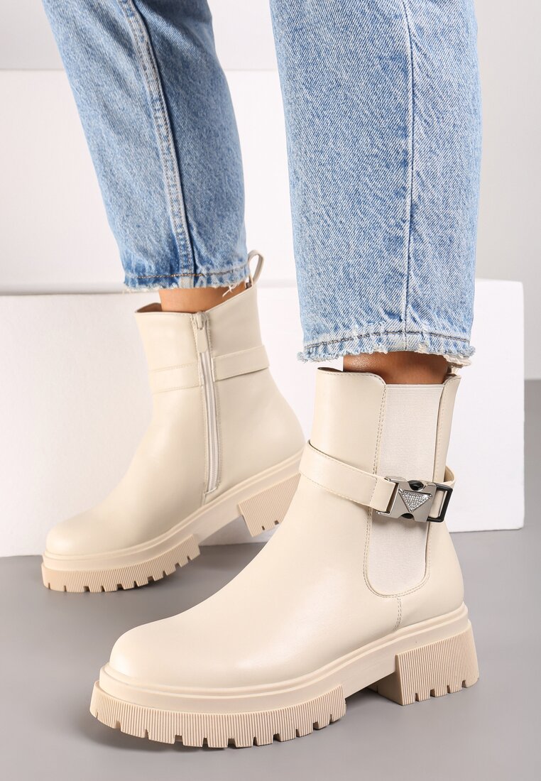 Botine Bej
