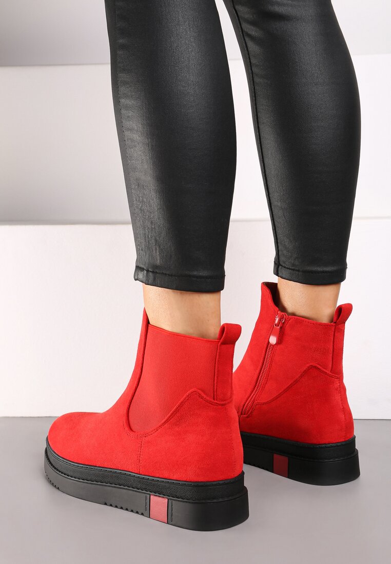Czerwone Botki Typu Sztyblety z Kolorową Wstawką w Podeszwie Teralise