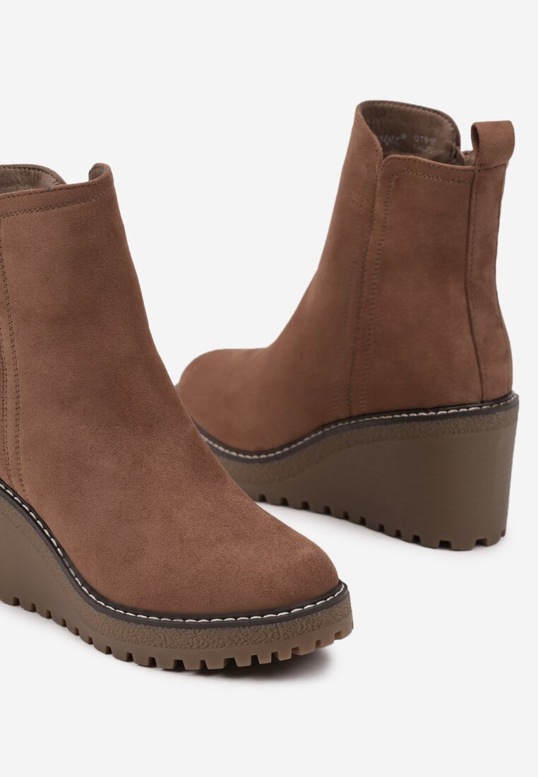 Botine Tarlitha Bej