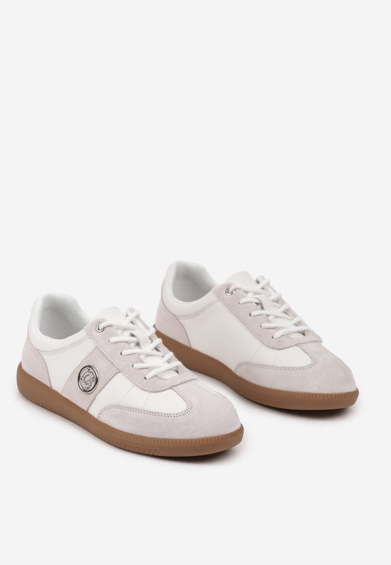 Biało-Szare Sneakersy z Wkładką ze Skóry Naturalnej i Cyrkoniowym Detalem Erisida