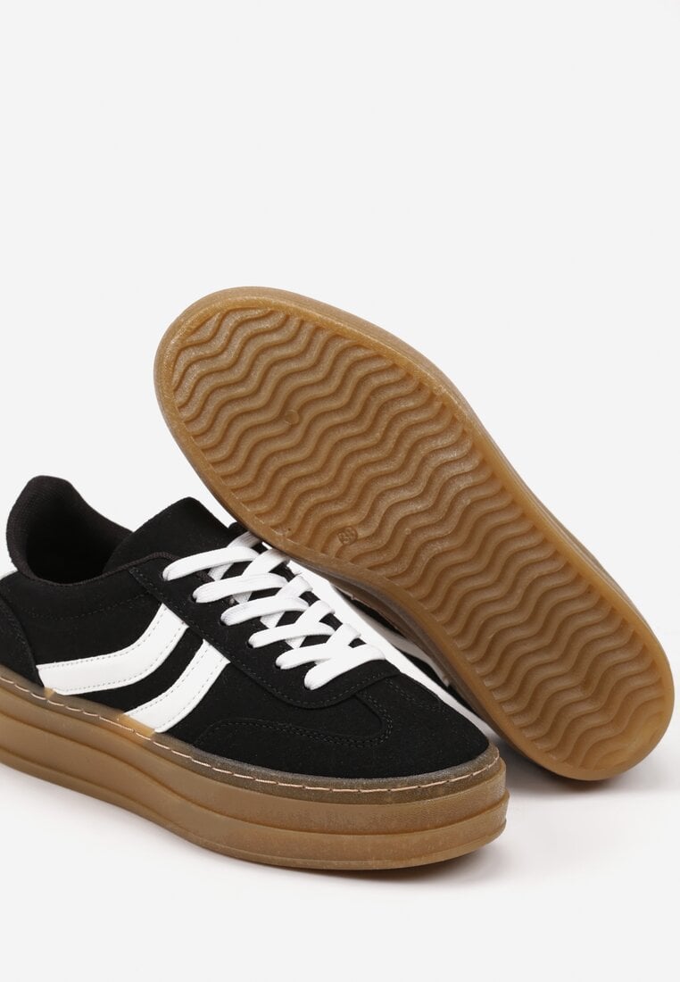 Czarne Sneakersy na Grubszej Podeszwie z Przeszyciami Erisosa