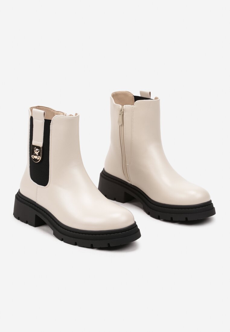 Botine Saithra Bej