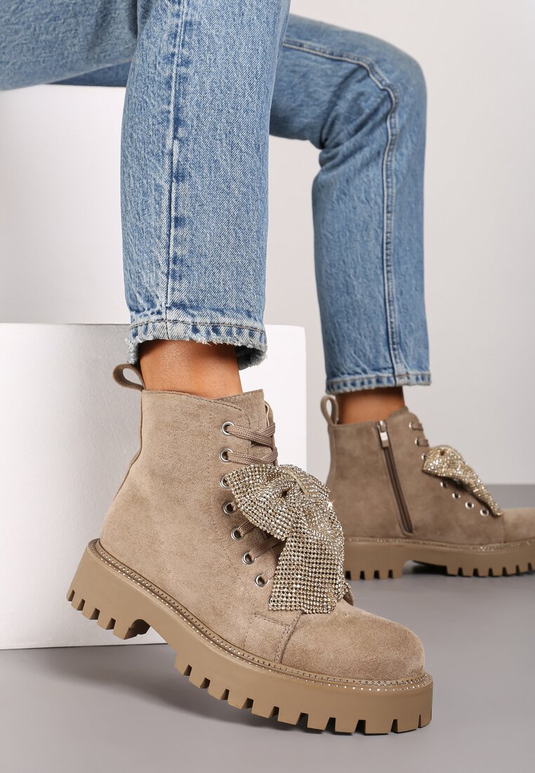 Botine Naonira Bej