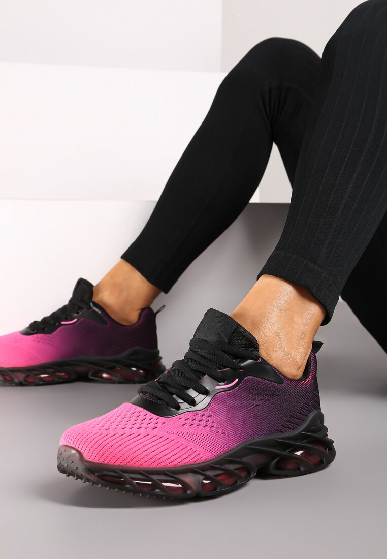 Czarno-Różowe Buty Sportowe Sneakersy na Platformie z Tłoczeniem i Perforacją Karolaine