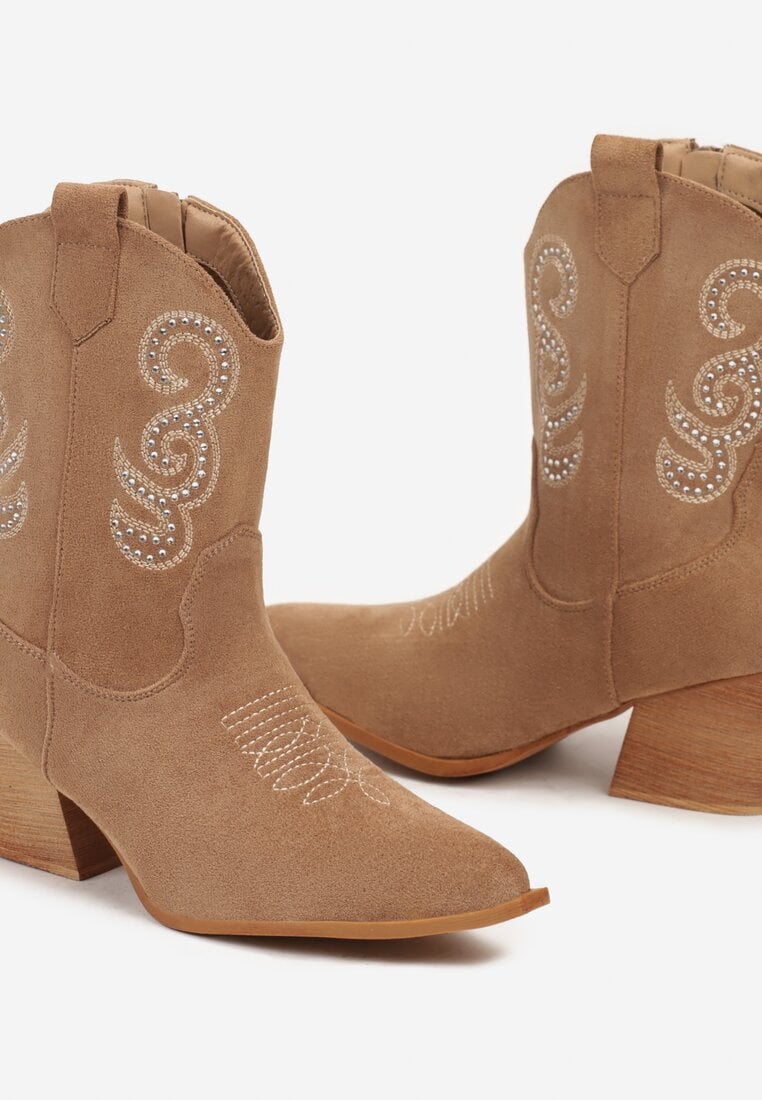 Botine Ansitha Maro