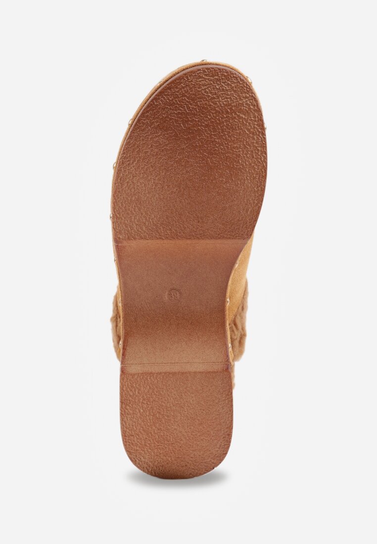 Brązowe Futerkowe Klapki Mule na Platformie Ozdobione Ćwiekami Crelina