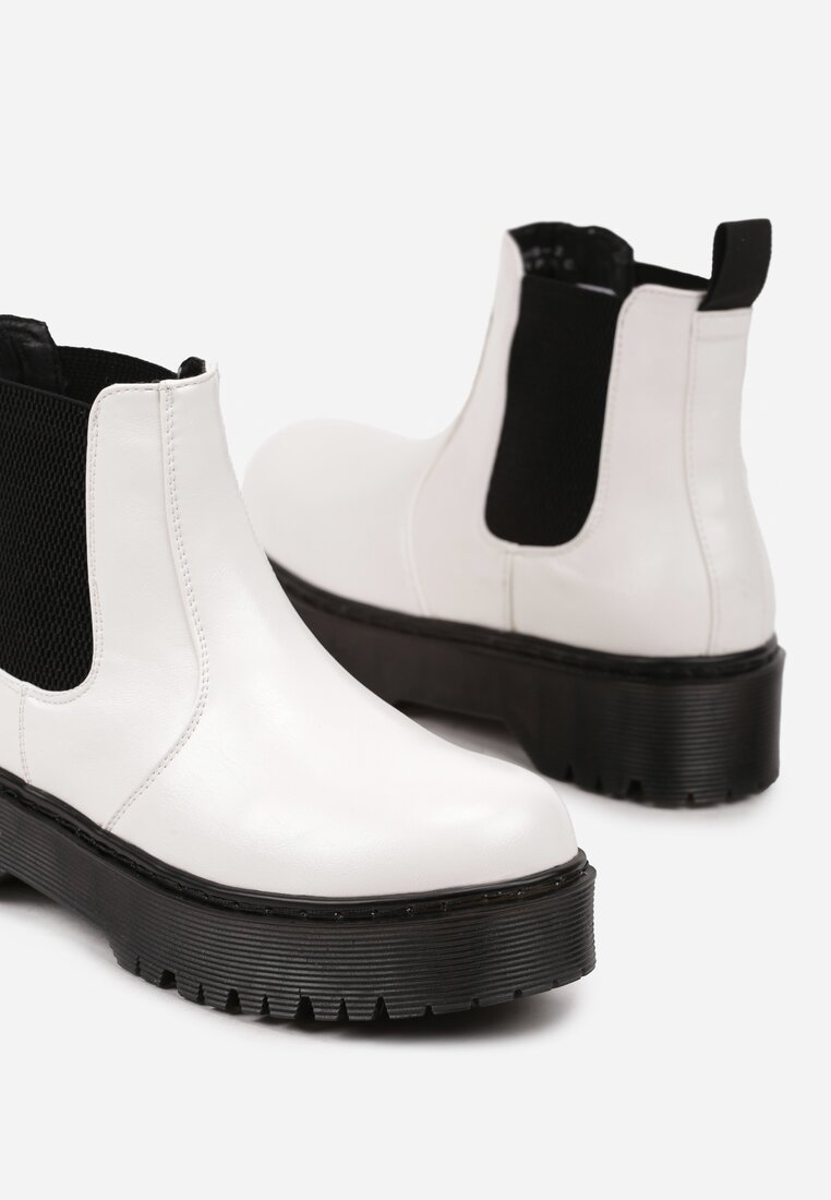 Botine Dailese Albe