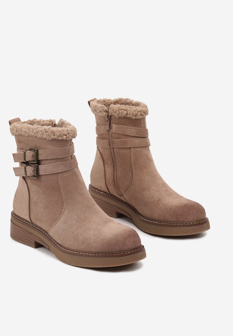 Botine Azinia Bej
