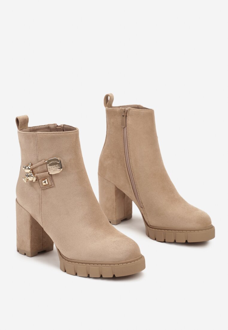 Botine Mialioae Bej