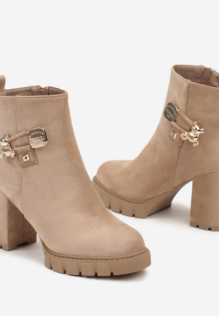 Botine Mialioae Bej