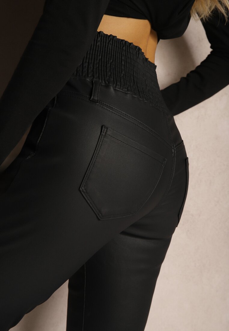 Czarne Spodnie z Ekoskóry High Waist Zapinane na Guziki Rialenae