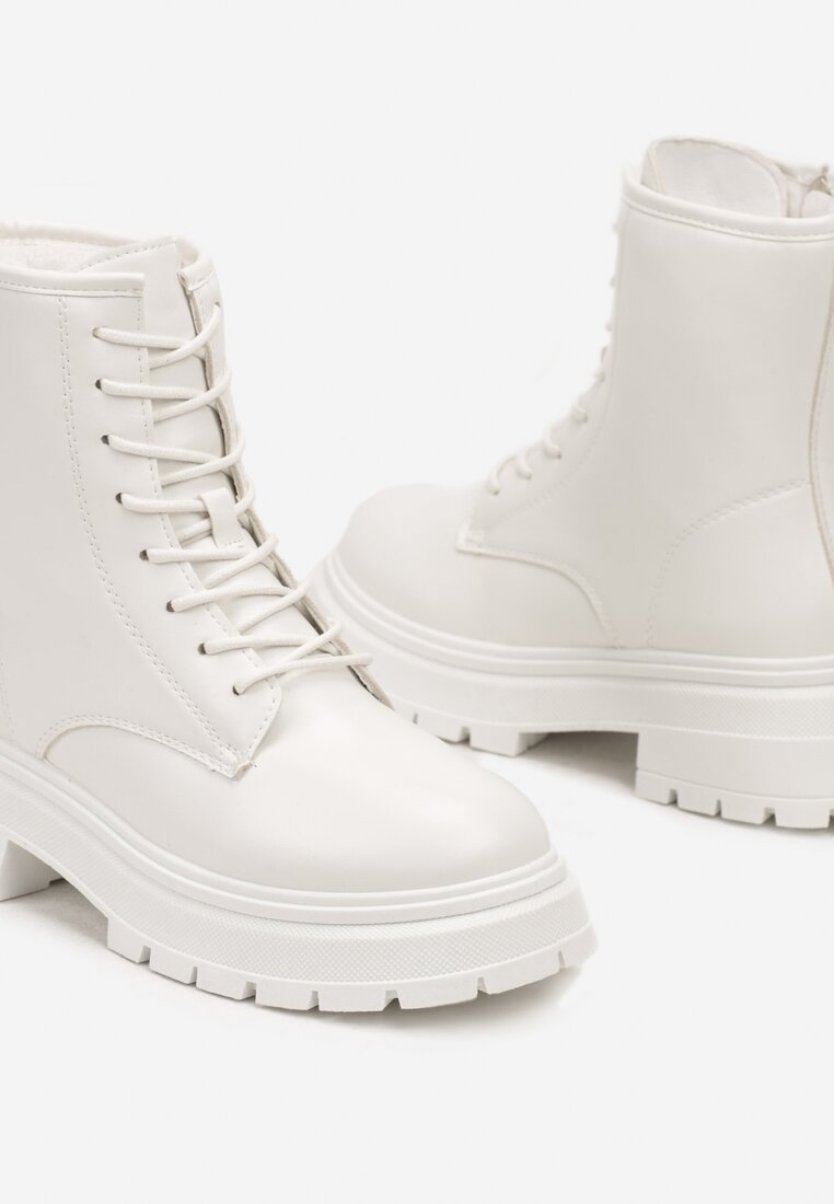 Botine Daitara Albe
