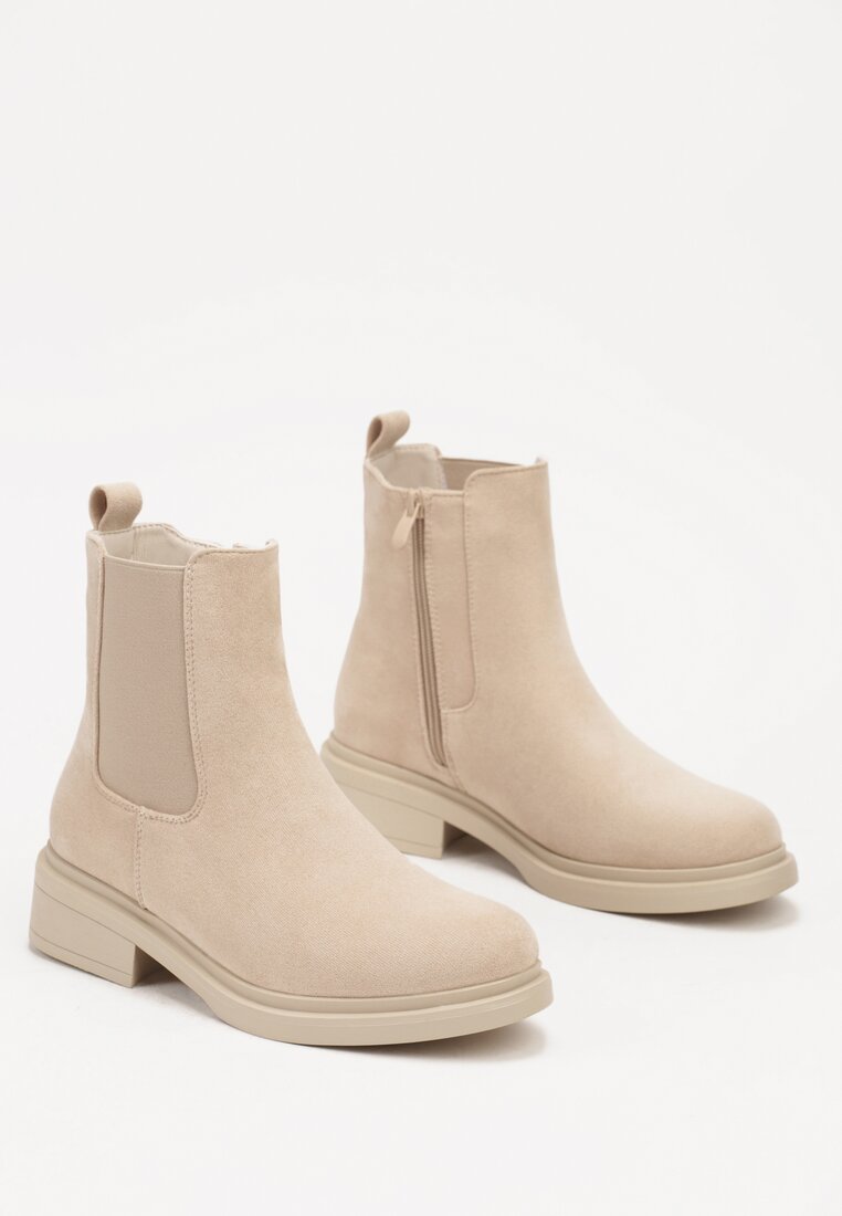 Botine Kaivina Bej