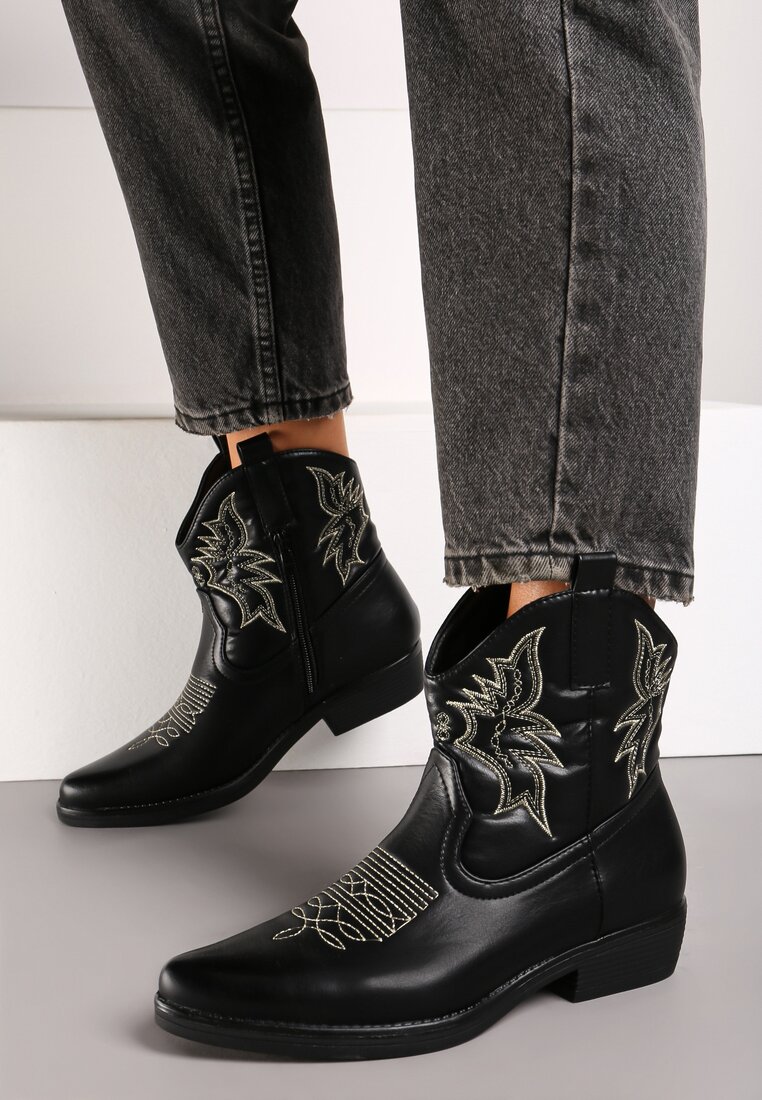 Botine Savanellae Aurii