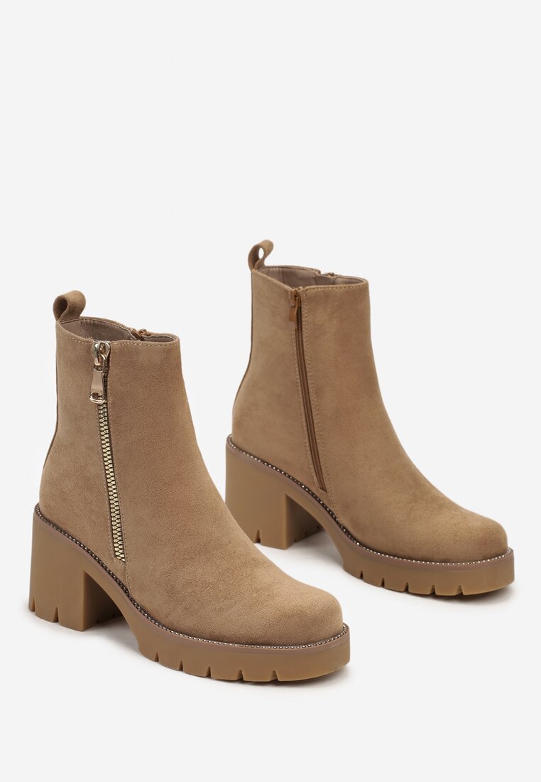 Botine Ravindoria Bej