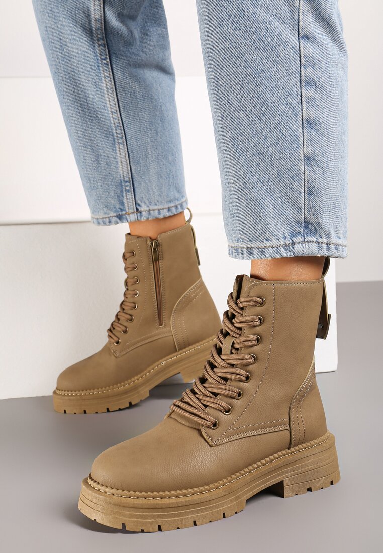 Botine Savanthia Bej