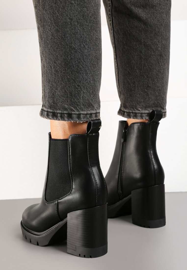 Czarne Botki Sztyblety na Słupku Ozdobione Elastyczną Wstawką Rearia