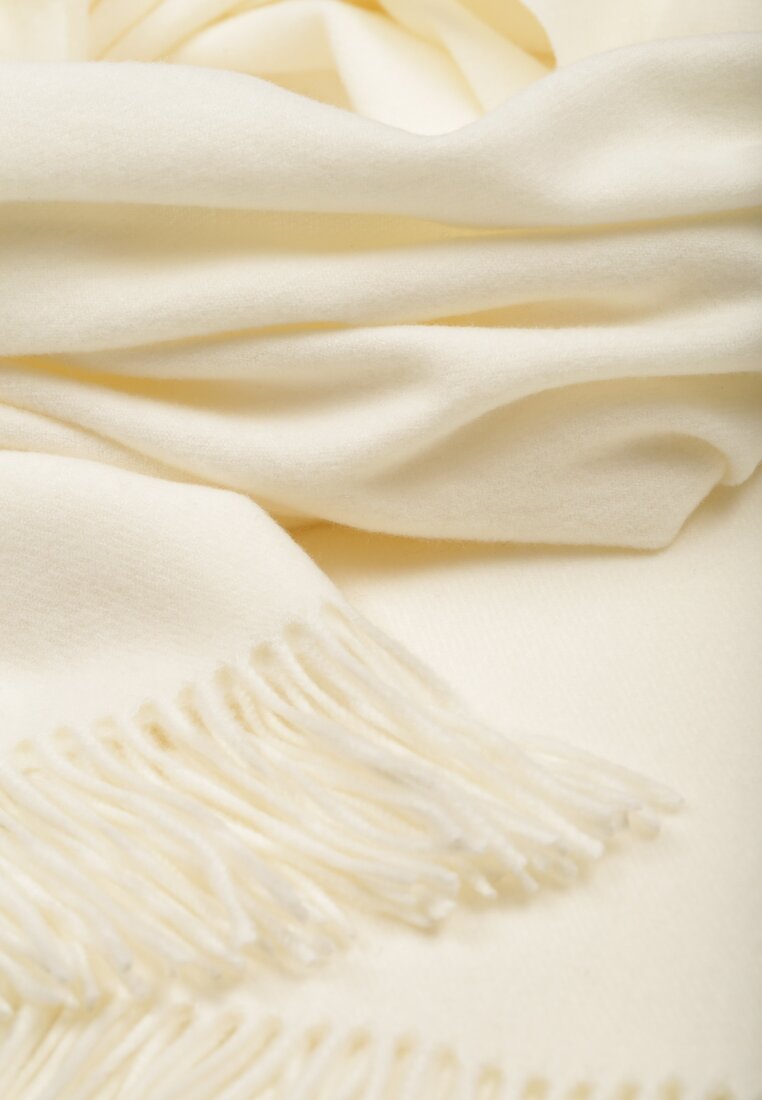 Biały Szalik z Wiskozą Bawełną i Frędzlami Siathlin