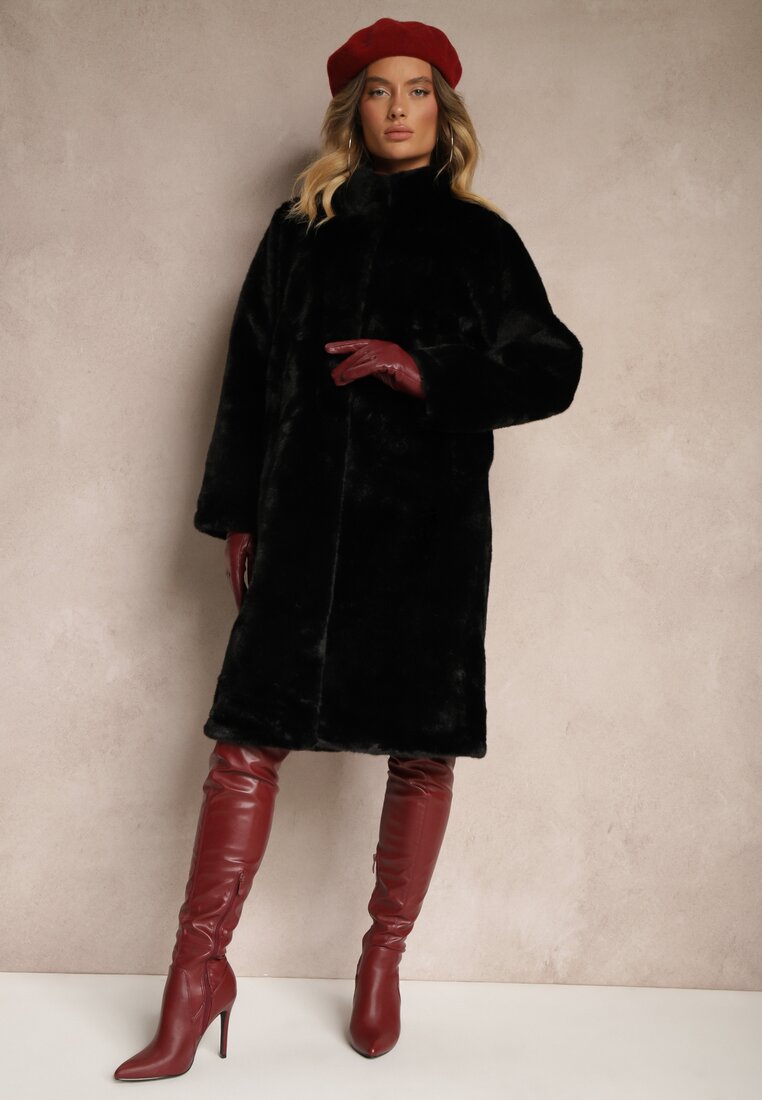Czarny Płaszcz Oversize w Stylu Teddy z Miękkiego Futerka Jackizelle