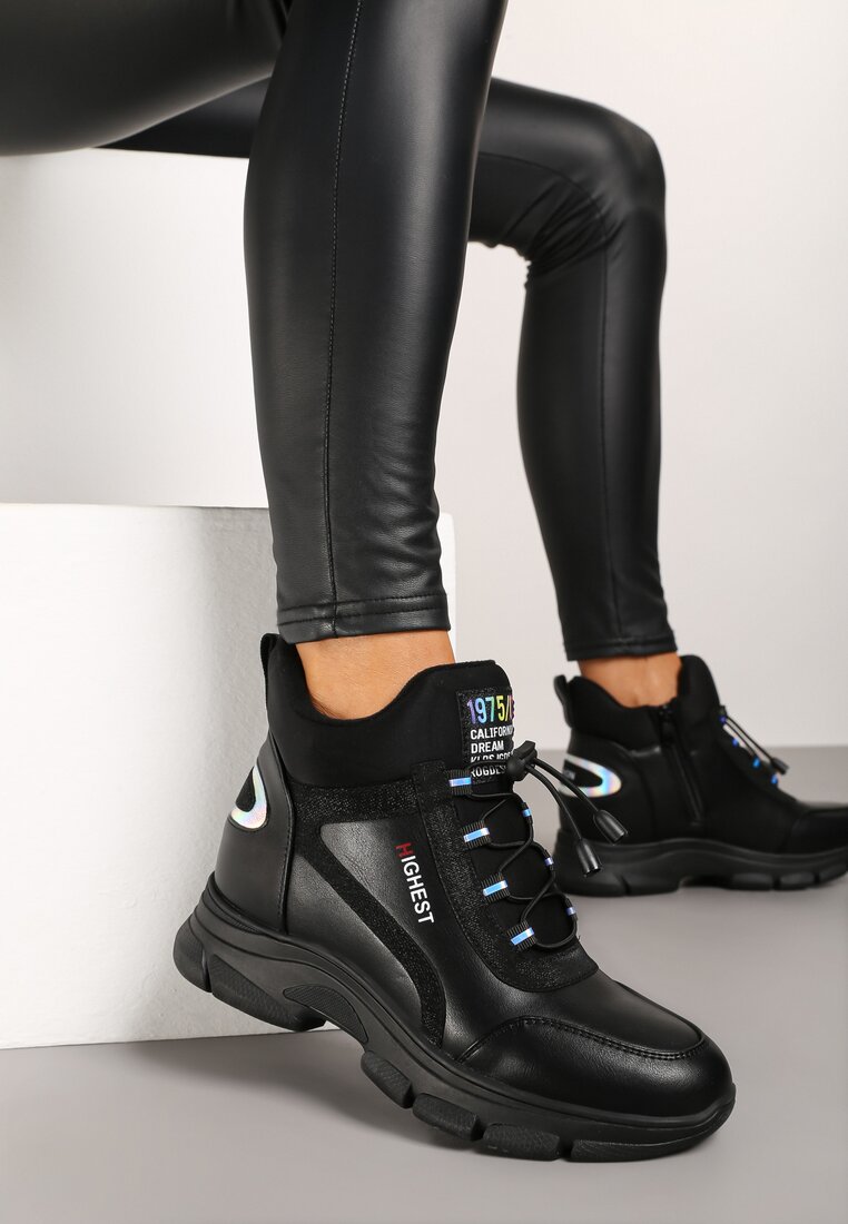 Czarne Sneakersy na Płaskiej Podeszwie z Wysoką Cholewką ze Ściągaczem i Napisami Tinnellia