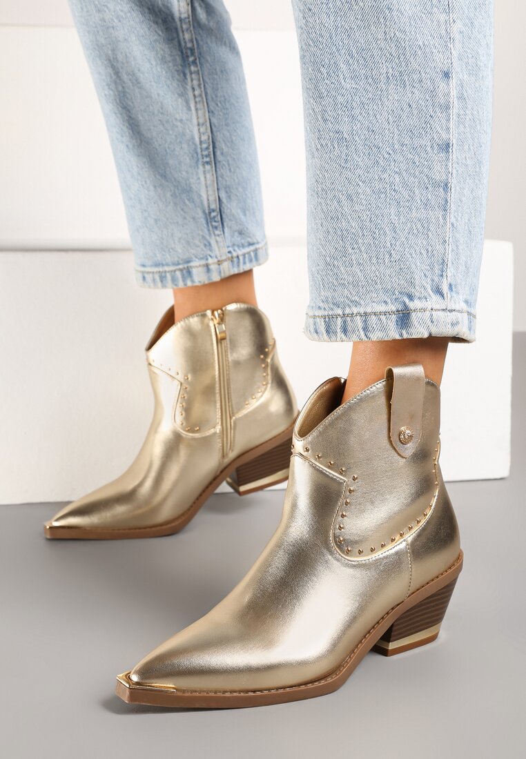 Botine Niavela Aurii