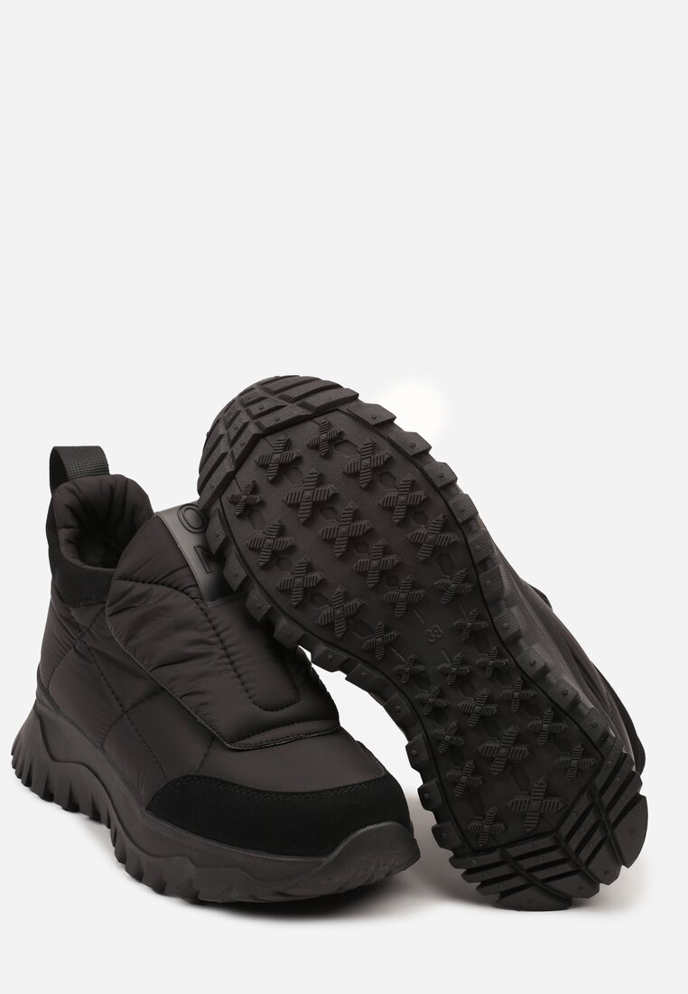 Sneakers Resilie Negri
