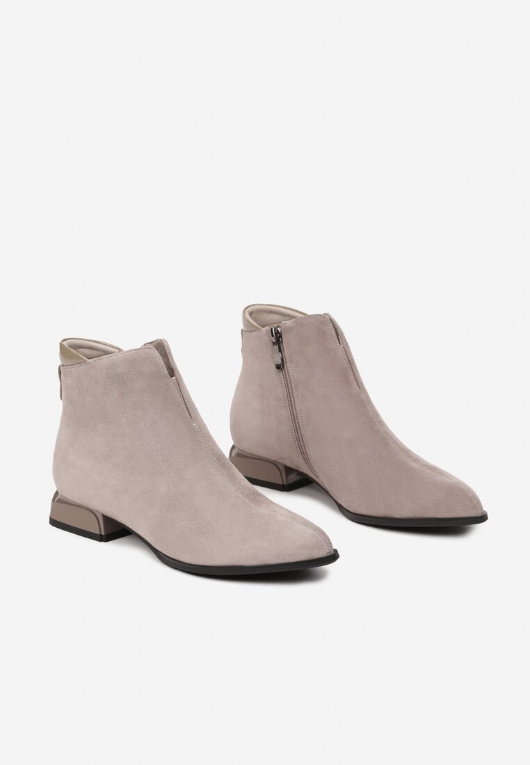 Botine Ninnava Bej