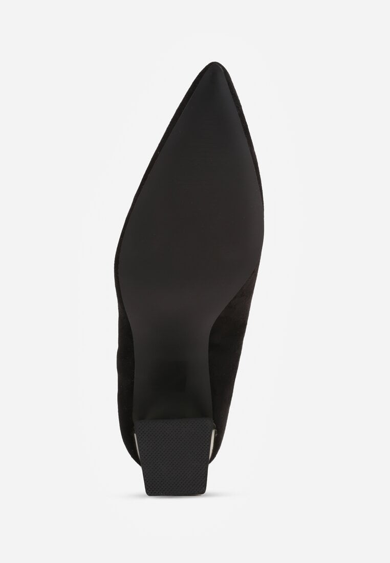 Czarne Czółenka na Słupku Ozdobione Paskiem i Metaliczną Aplikacją Lannethe