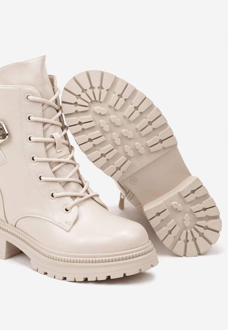 Botine Linnaviae Bej