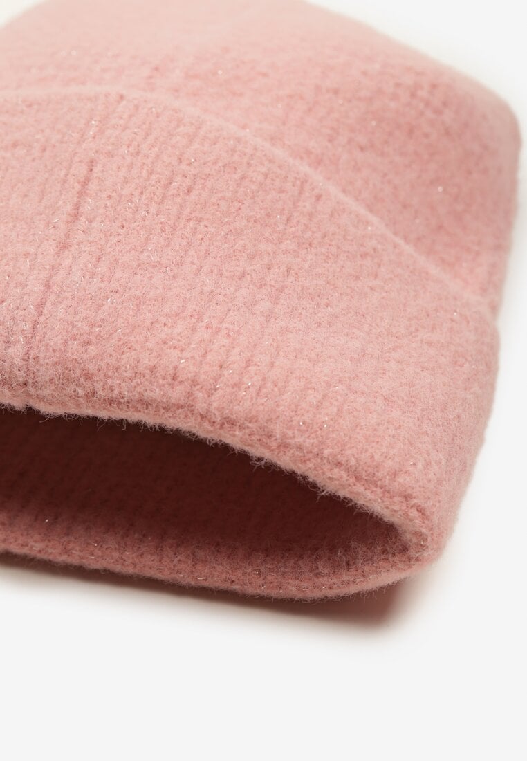 Różowa Czapka z Metaliczną Nicią i Wywinięciem Temivra