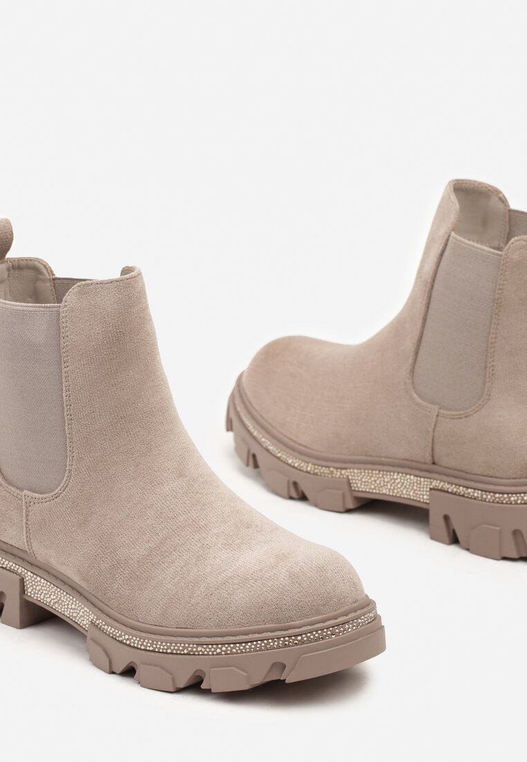 Botine Enarwena Bej
