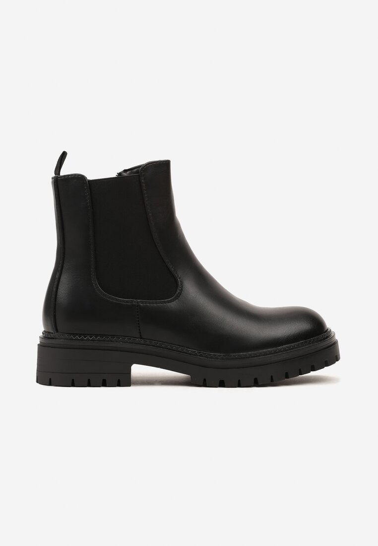 Botine Nelathil Negre