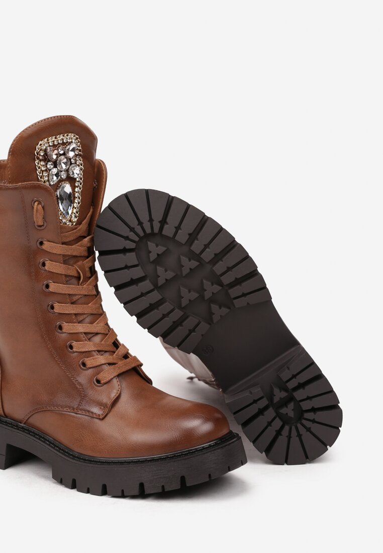 Botine Esathria Maro