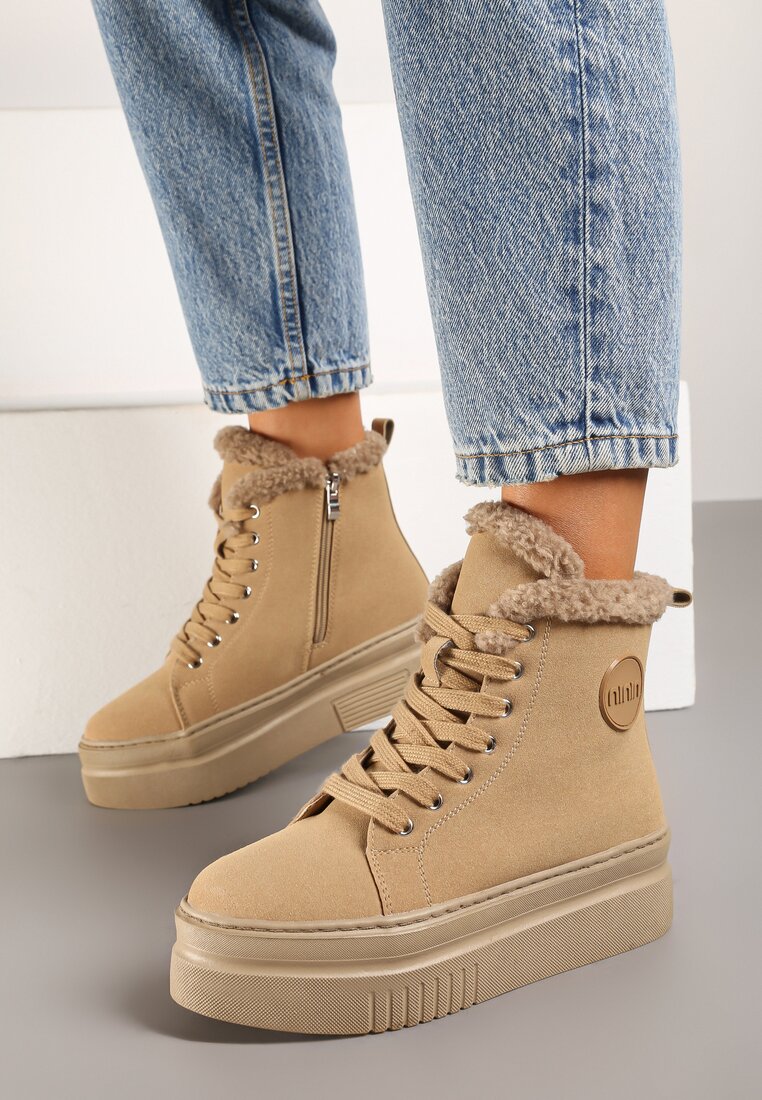 Botine Esadwenna Maro