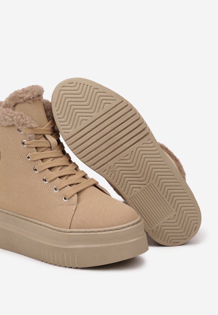 Botine Esadwenna Maro