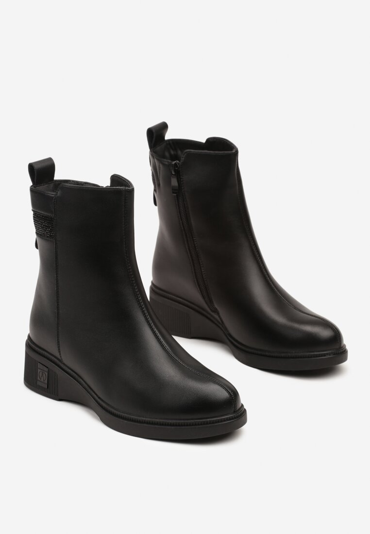 Botine Negre
