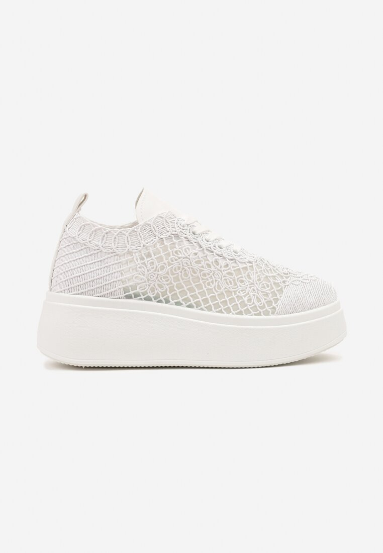 Białe Ażurowe Sneakersy Vices na Platformie Halvisa