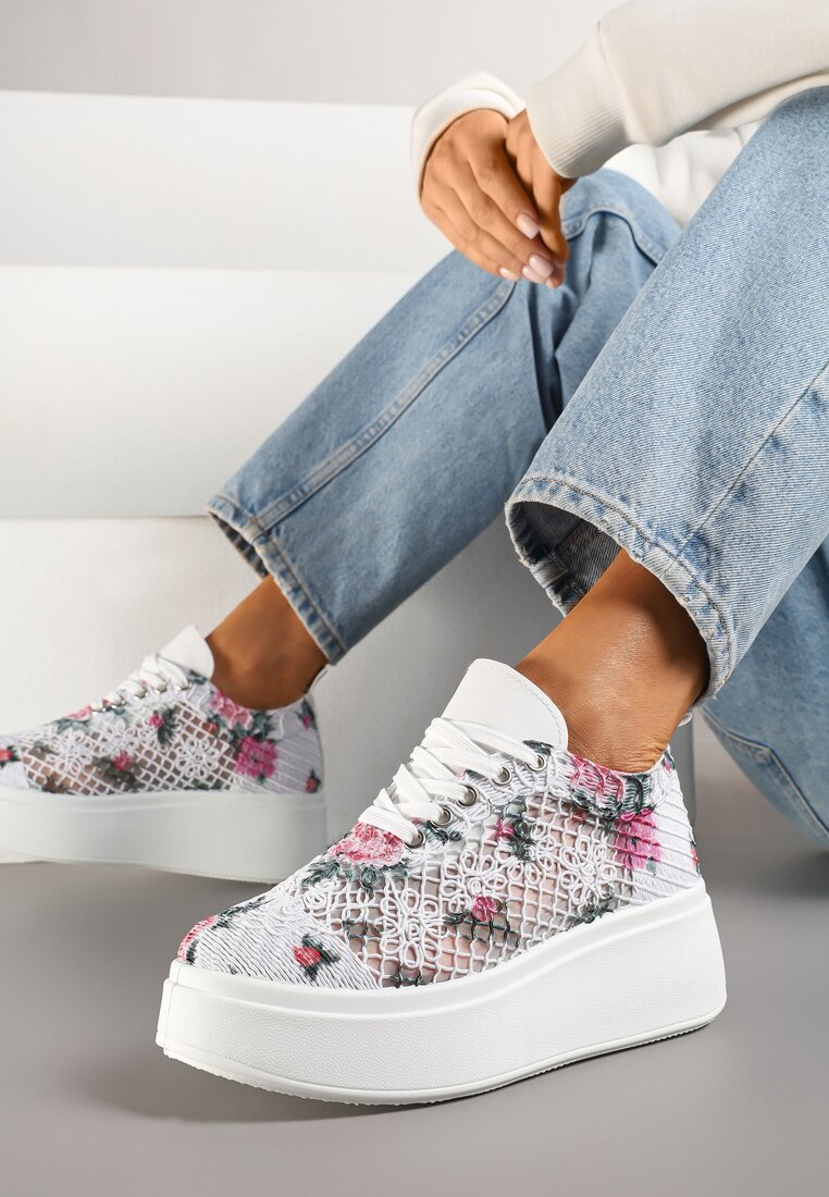 Białe Ażurowe Sneakersy Vices na Platformie w Kwiaty Halvisa