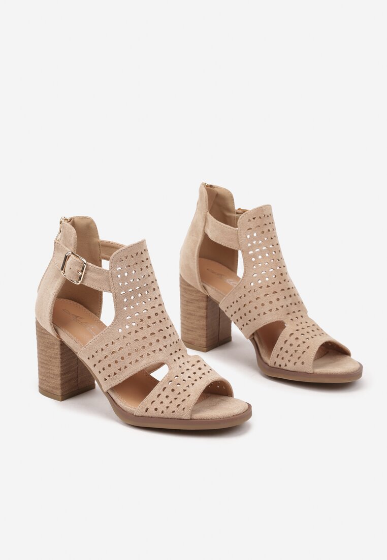 Botine Evelesi Bej