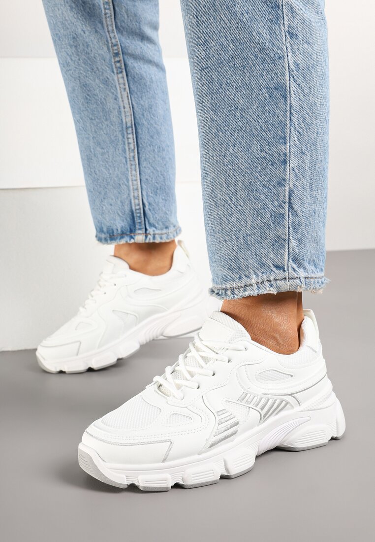 Białe Sneakersy w Streetwearowym Stylu na Grubej Podeszwie Felethra