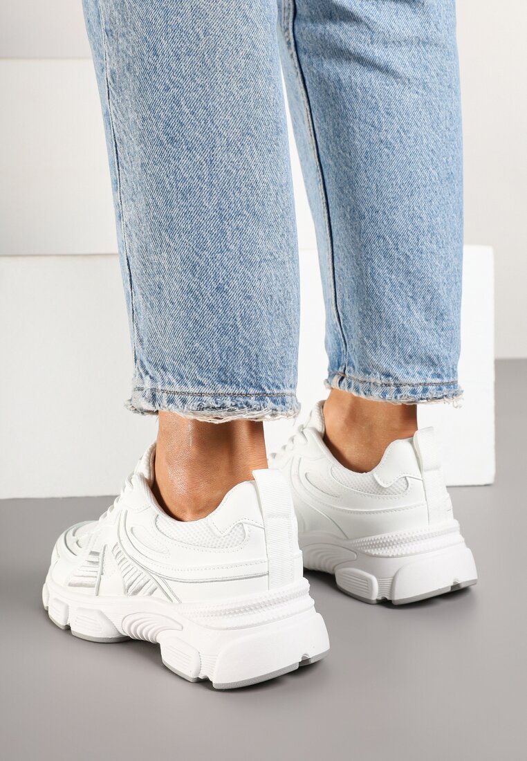 Białe Sneakersy w Streetwearowym Stylu na Grubej Podeszwie Felethra