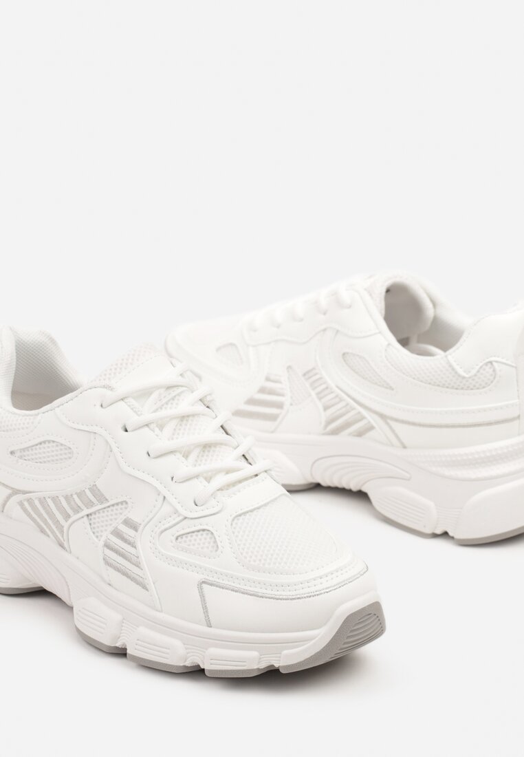 Białe Sneakersy w Streetwearowym Stylu na Grubej Podeszwie Felethra