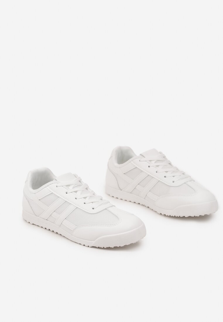 Białe Sneakersy na Płaskiej Podeszwie z Geometrycznym Wzorem Rivmi