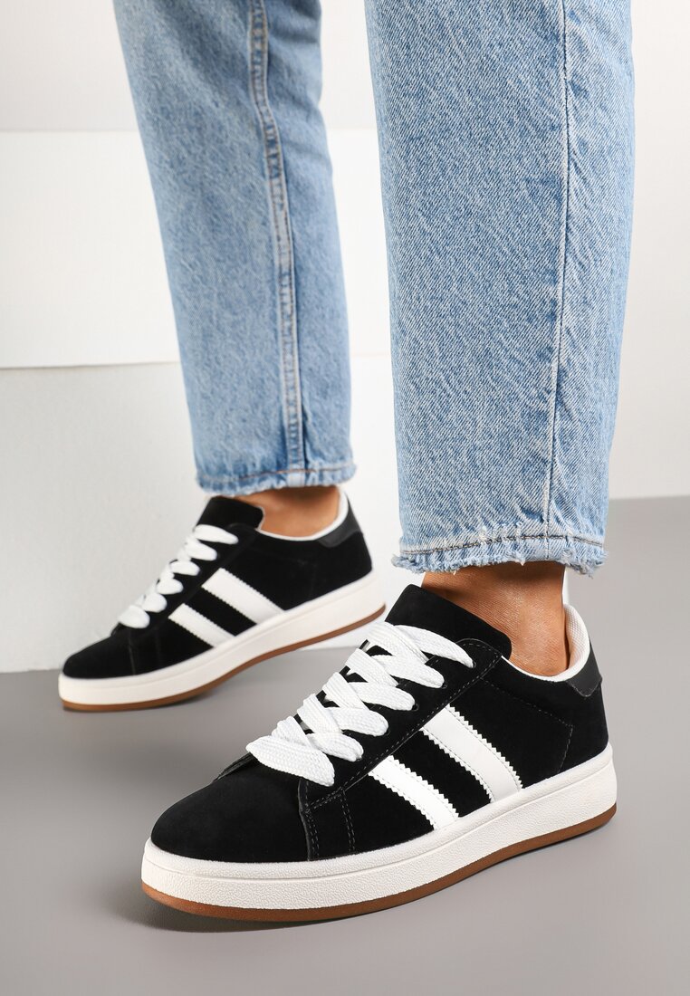 Czarne Sneakersy Ozdobione Paskami Dolirenna