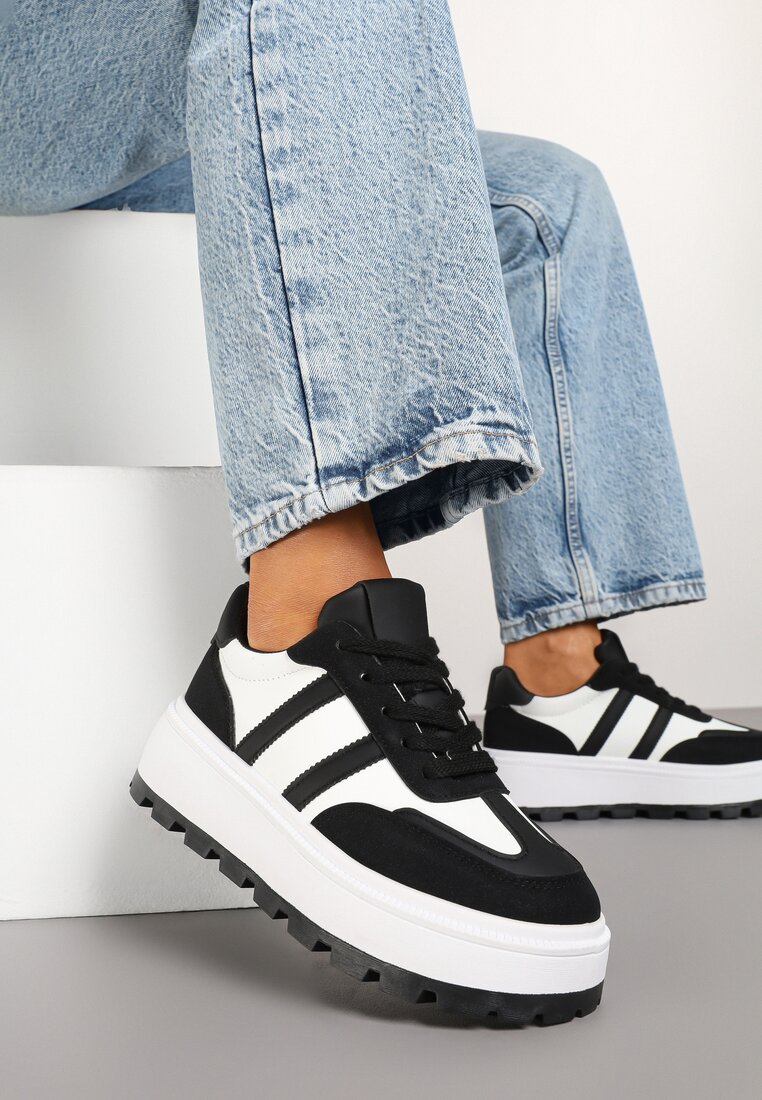 Czarno-Białe Sneakersy na Tłoczonej Platformie z Ozdobnymi Paskami Fonivena